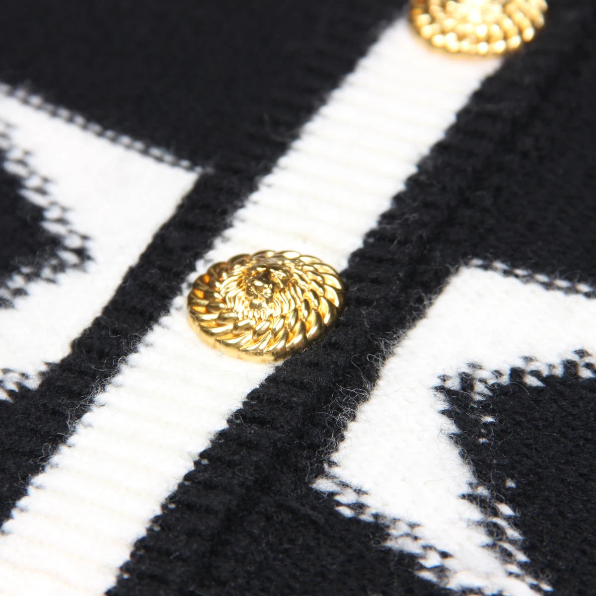 Long Sleeve Round Neck Knitted Cardigan Sweater - Nini Styles